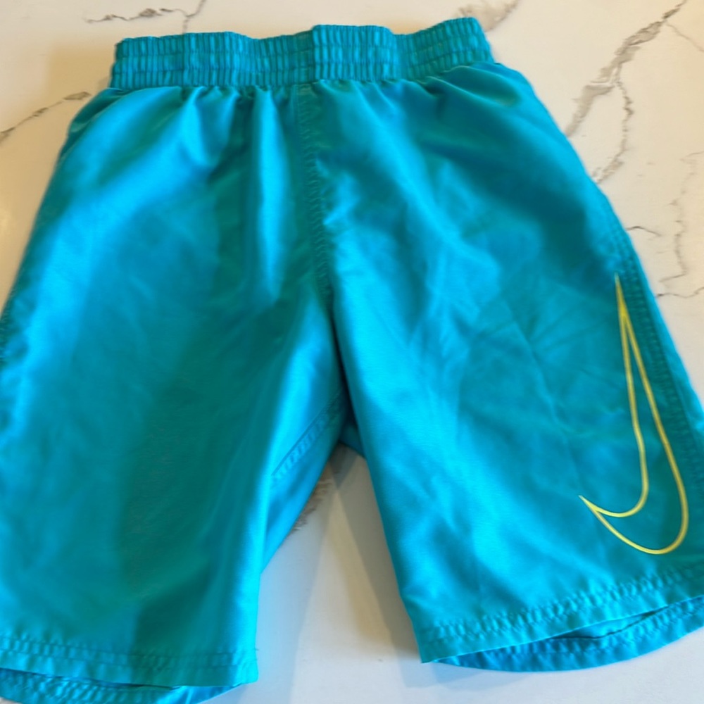 Boys Nike swimsuit size Medium 10/12